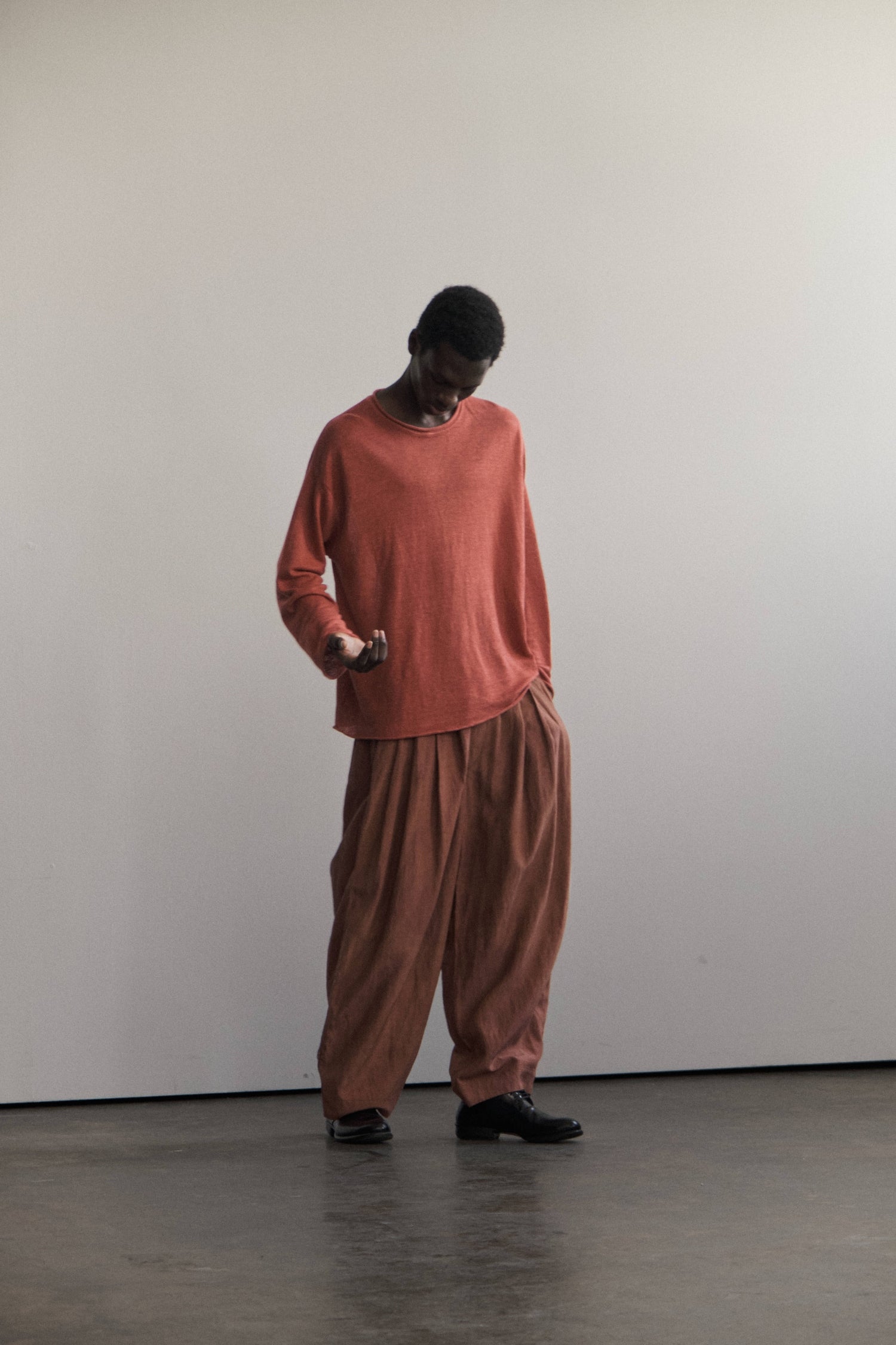 Round neck knit LS T-Shirt