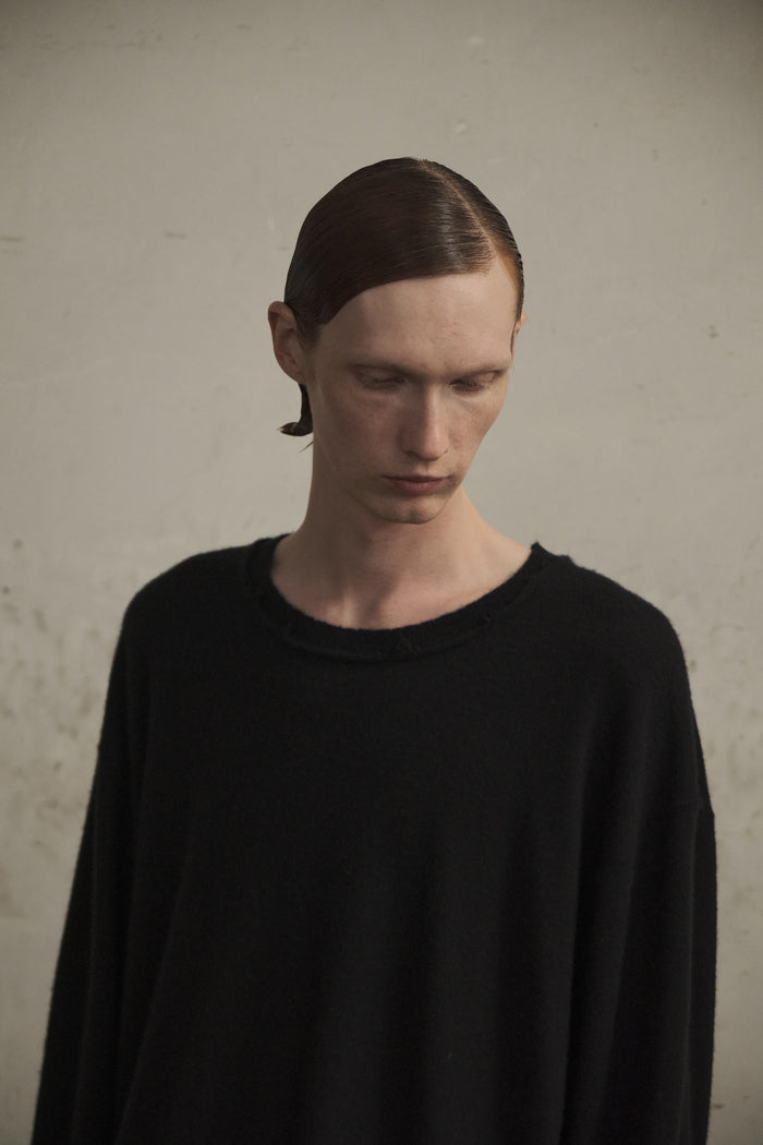 Cashmere Distressed Edge Knit (Black)