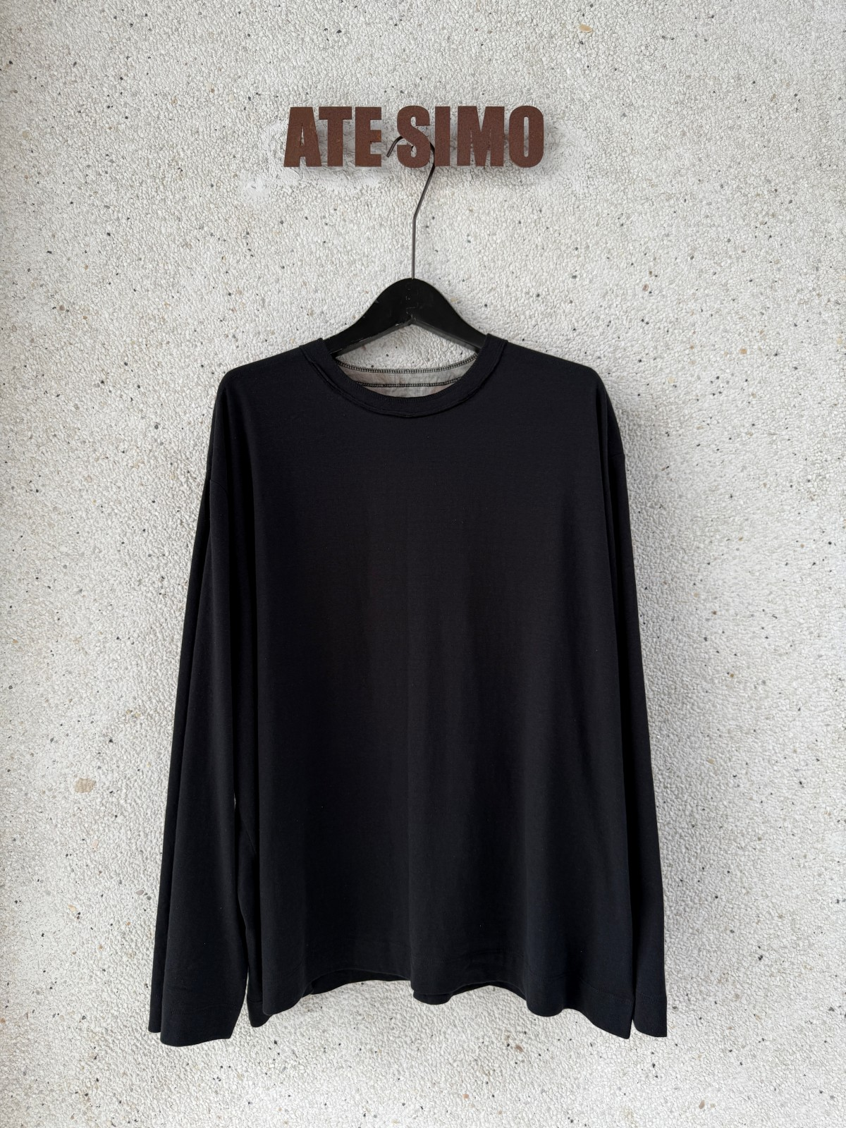 Round neck LS T-Shirt
