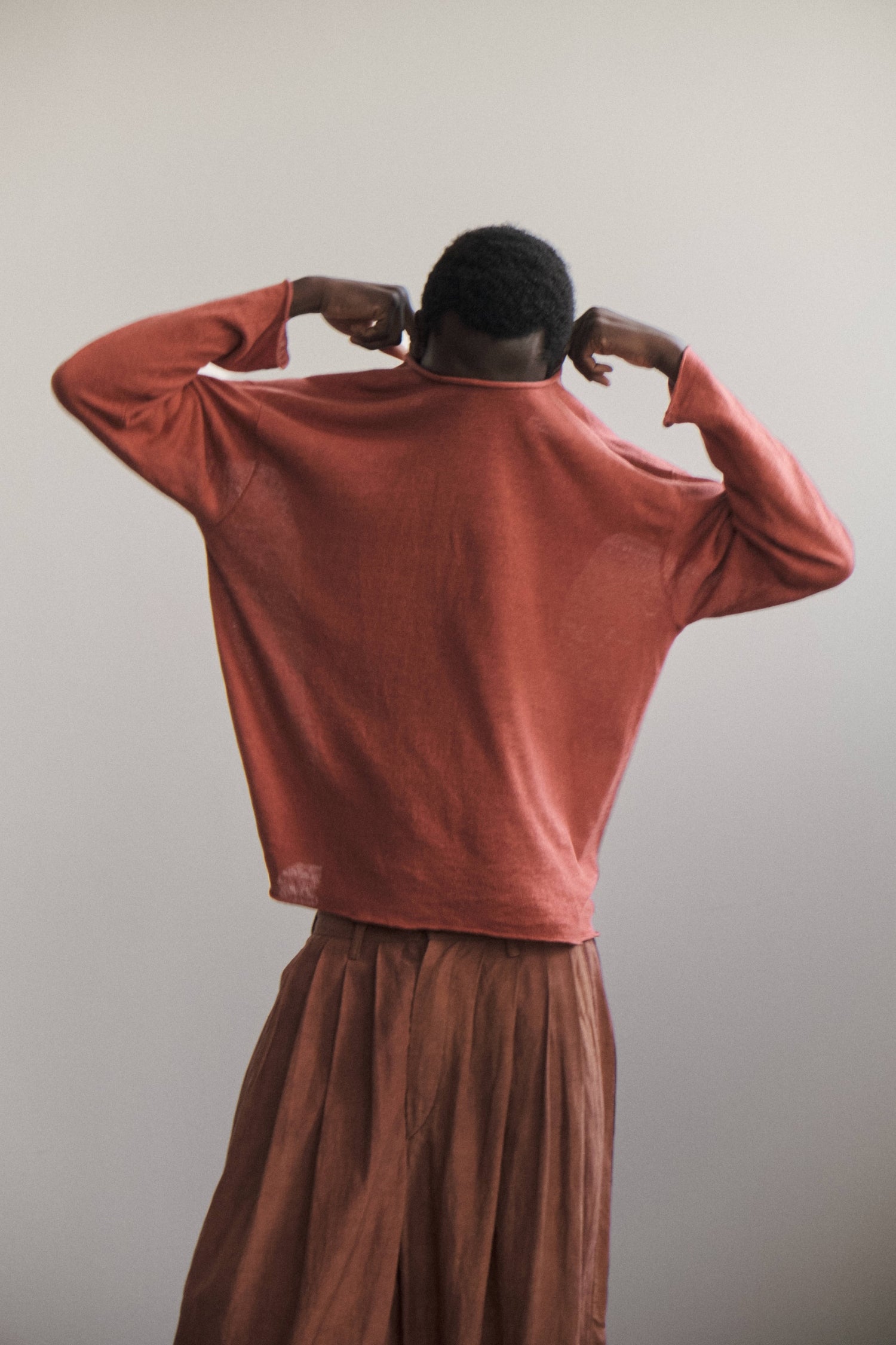 Round neck knit LS T-Shirt