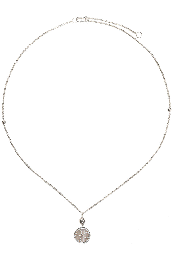 White Agate Inlaid Hollow Floral Necklace