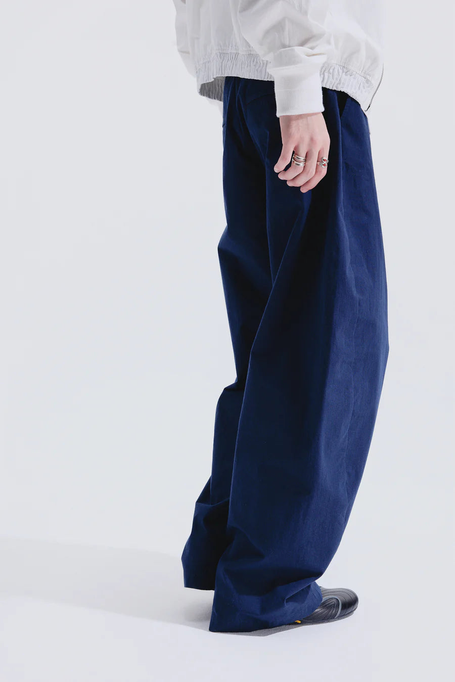 Linen-Blend Curved Pants