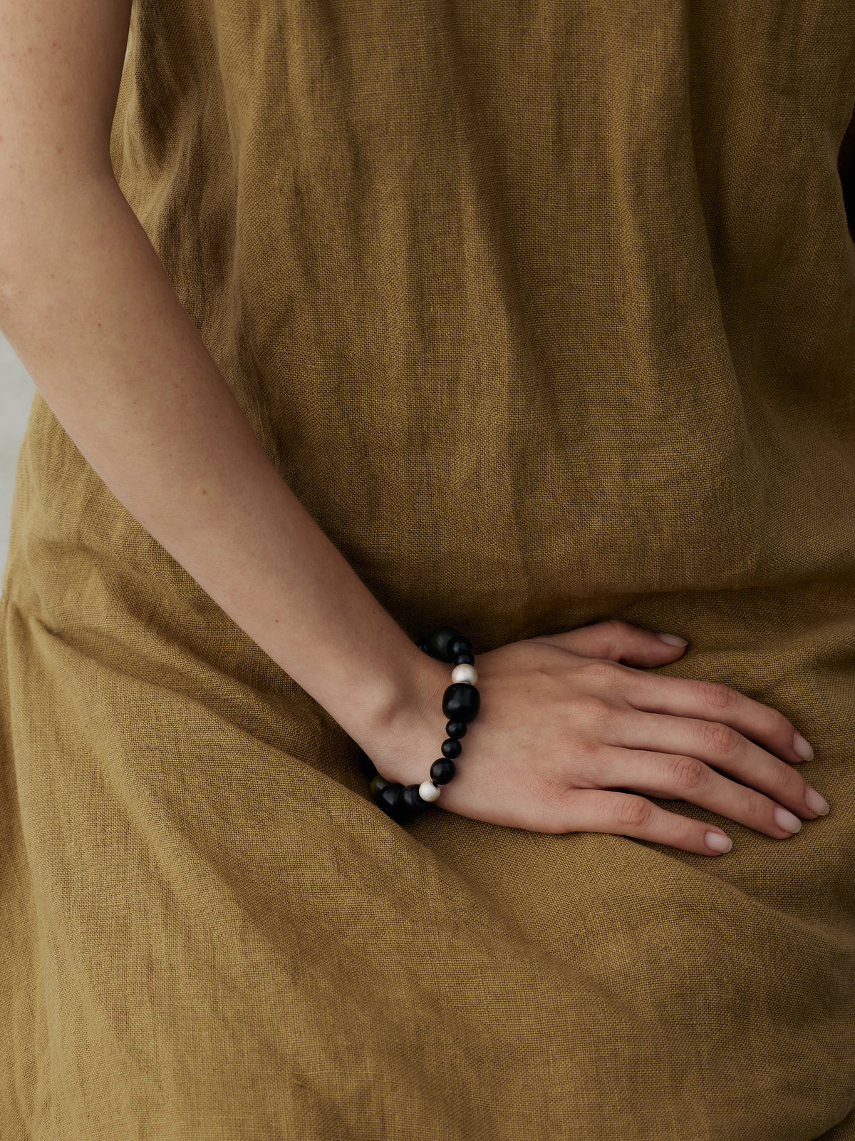 Zizai Gourd Large Sterling Silver, Green Sandalwood & Ebony Bracelet
