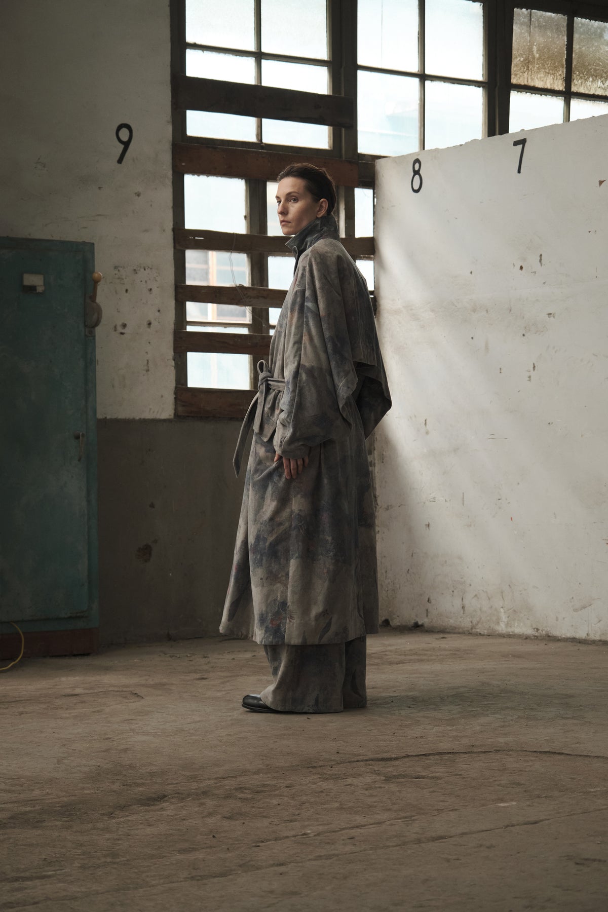 Concealed Placket Batwing Long Coat