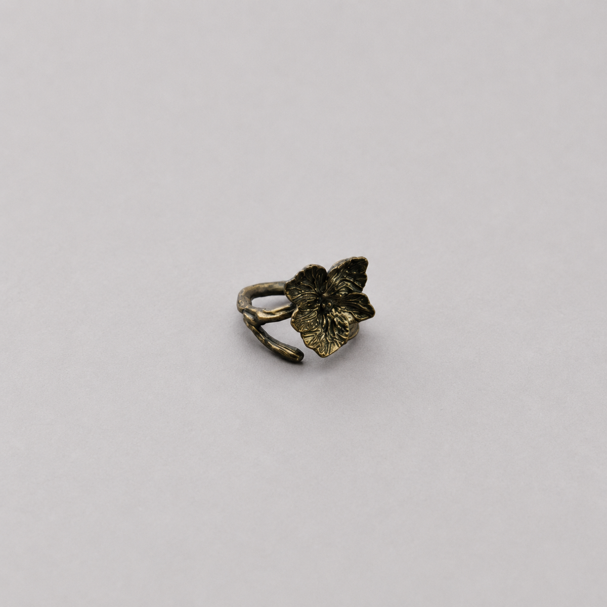 Blooming Hydrangea Ring