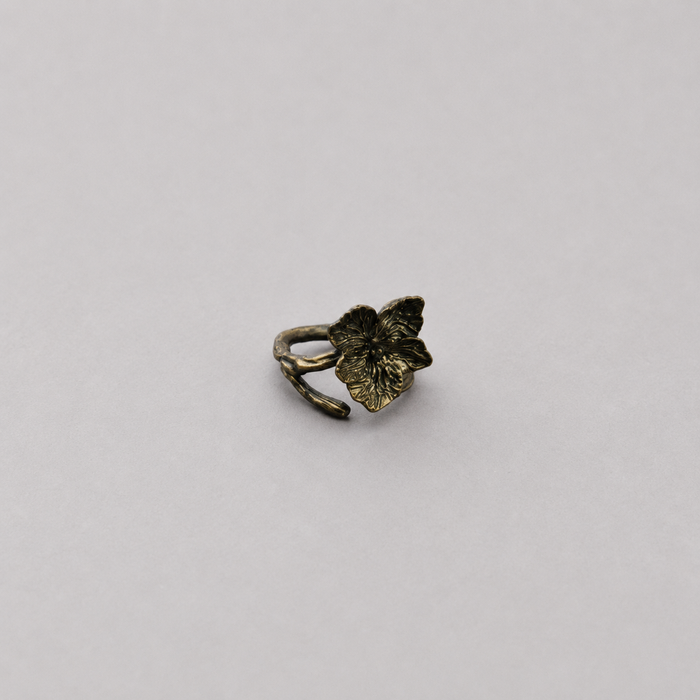 Blooming Hydrangea Ring