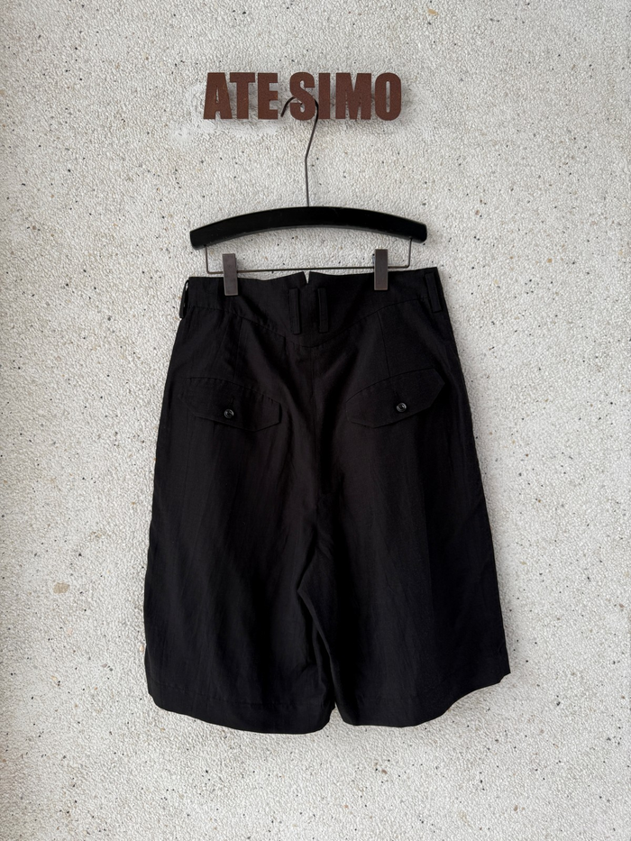 Double-pleat relaxed-fit shorts