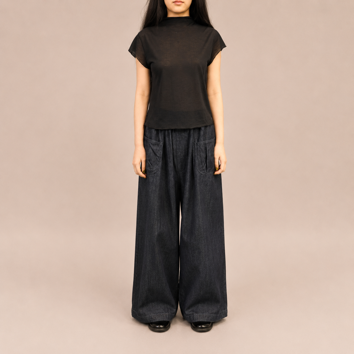 Lightweight Sheer Short-Sleeve T-Shirt (Noir)