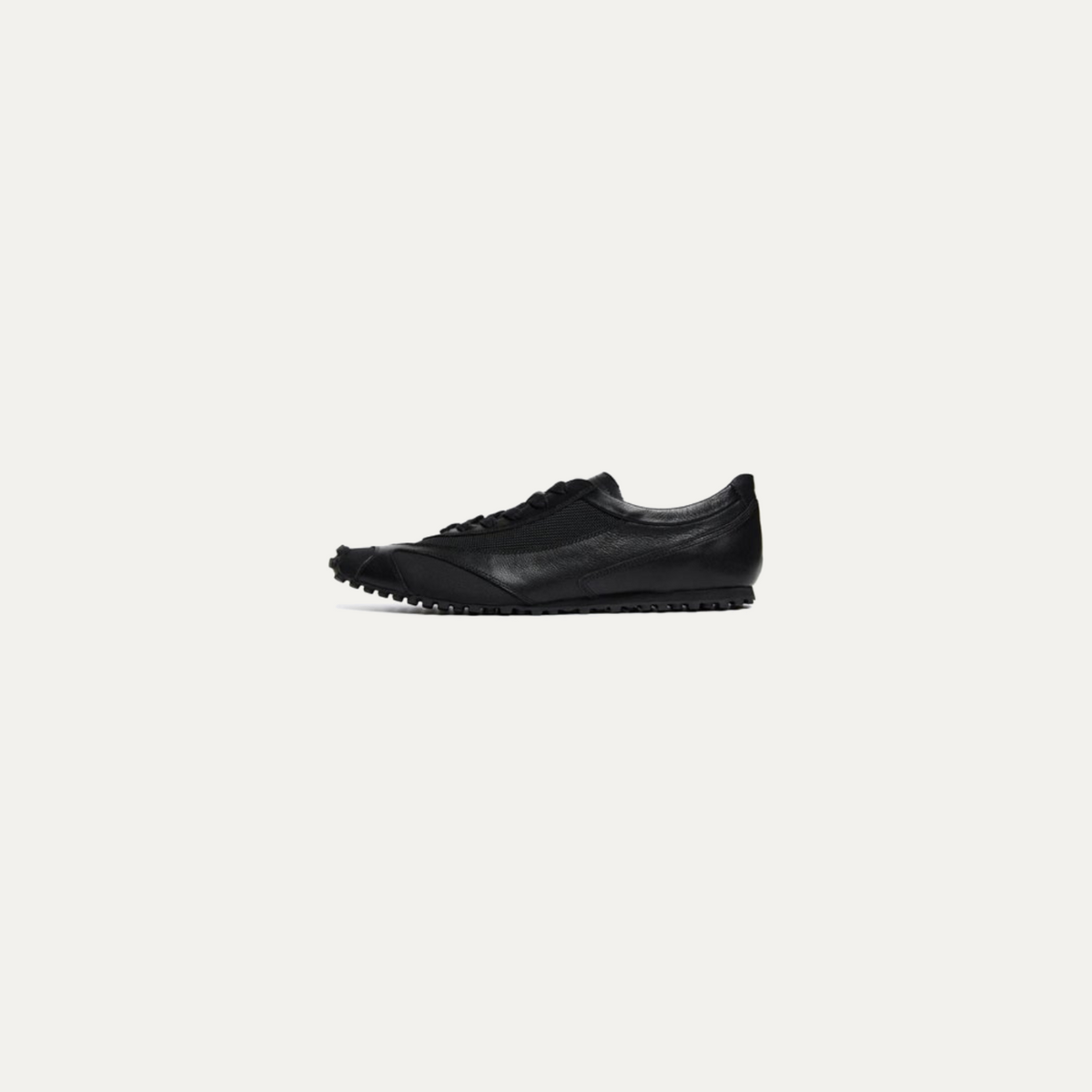ROARINGWILD x HOKOWISM JUNIOR ASSASSIN SNEAKER