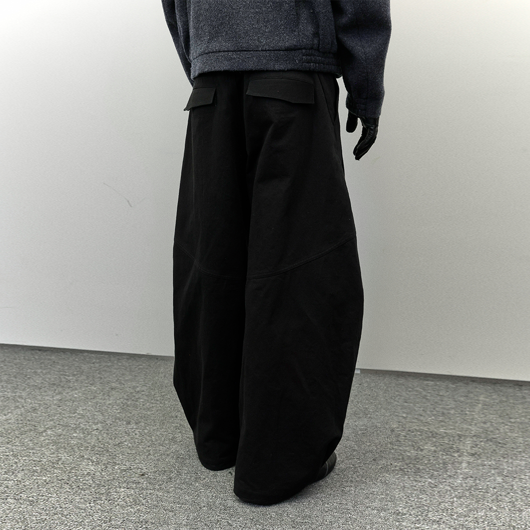 Pleated Cocoon Pants (Black)