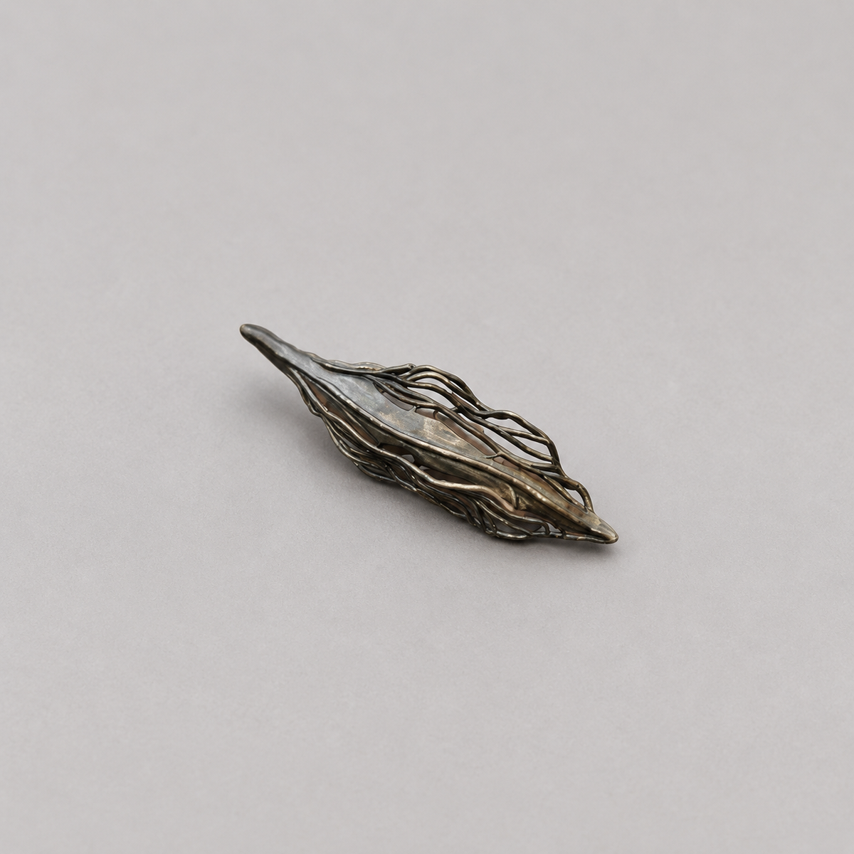 Veiny Lily Earring