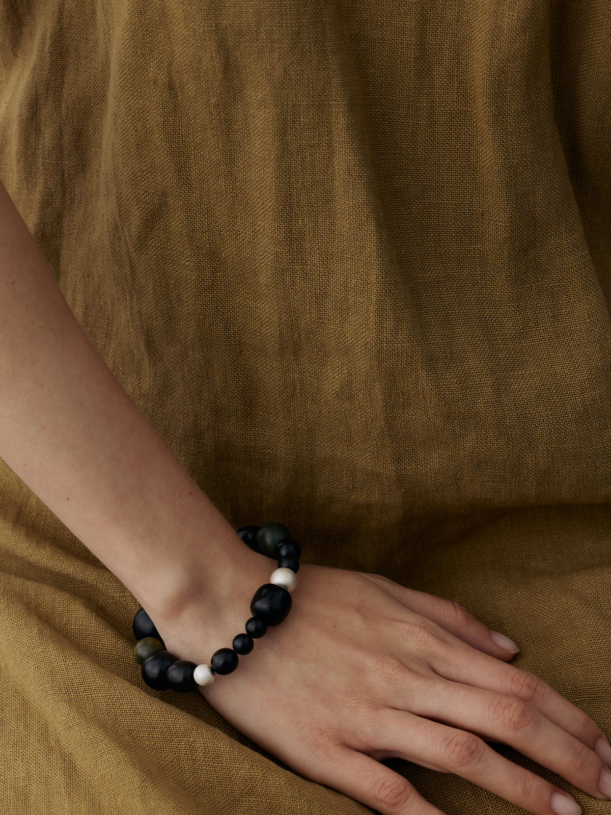 Zizai Gourd Large Sterling Silver, Green Sandalwood & Ebony Bracelet