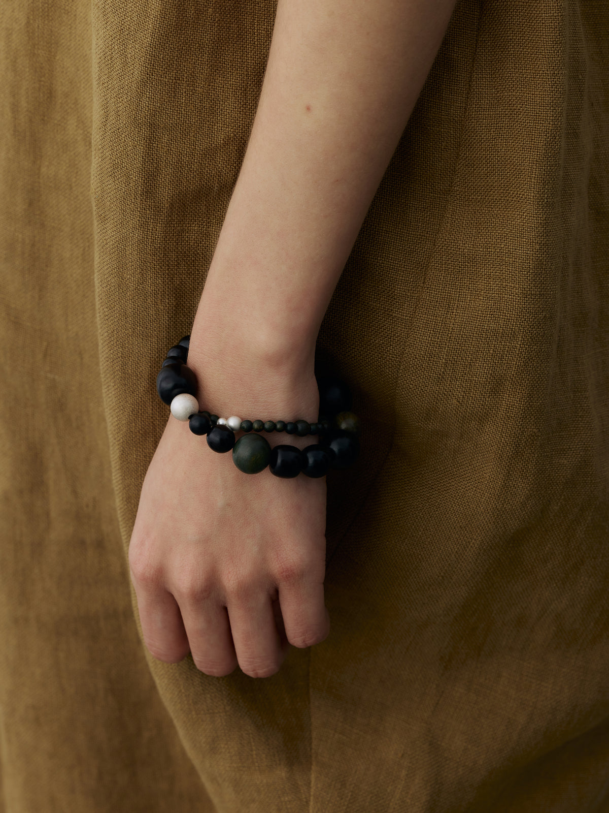 Zizai Gourd Large Sterling Silver, Green Sandalwood & Ebony Bracelet