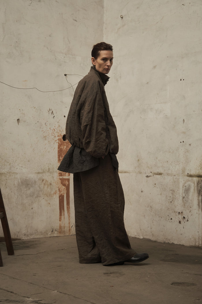 Pleated Zip Cropped Jacket (Washed Brown)