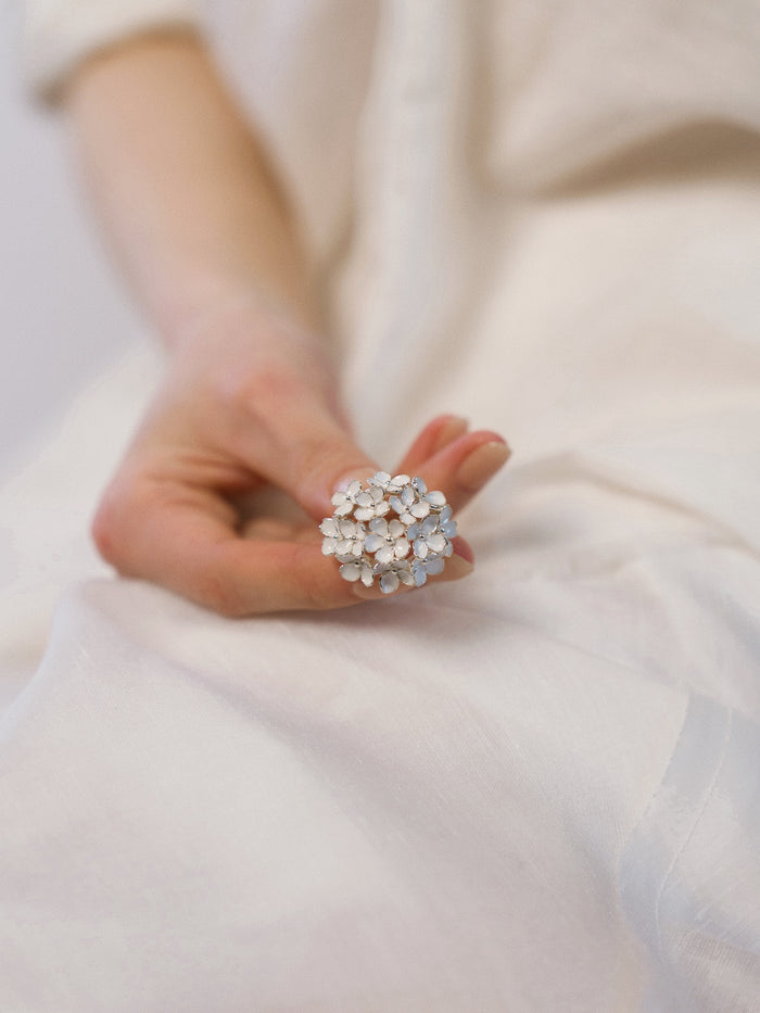Nanyang Porcelain White Dome Floral Ring
