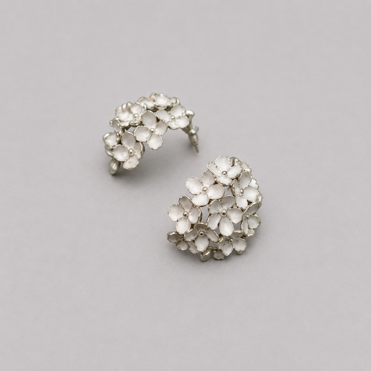 Nanyang Porcelain White Dome Floral Stud Earrings