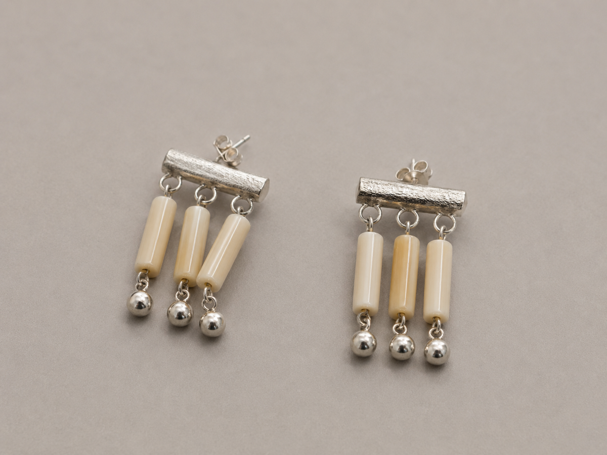 Shell Ivory Rhythm Stud Earrings