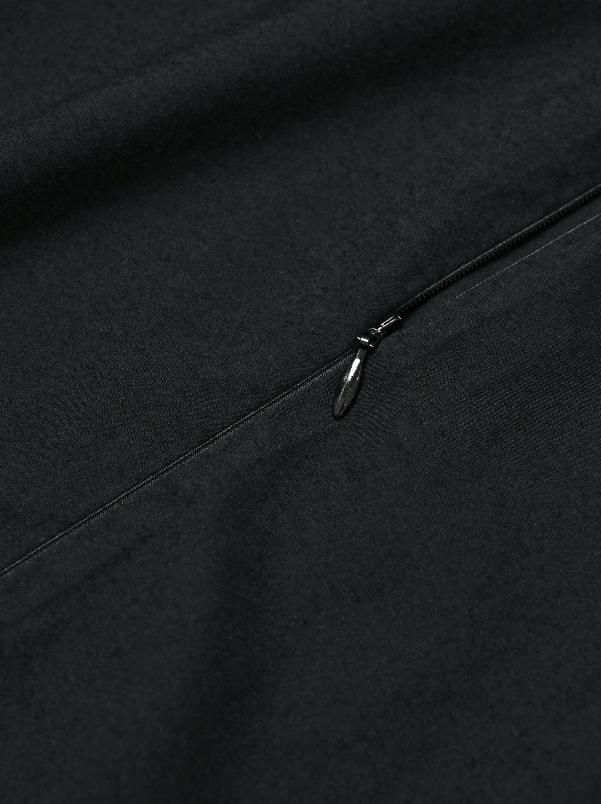 Barbell Object Moss Pullover Shirt, Black