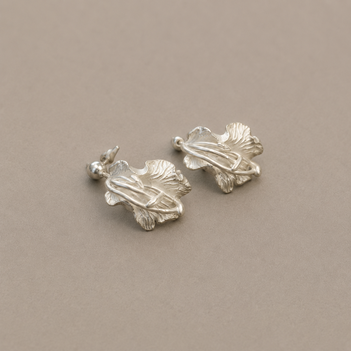 Wavy Petal Earring