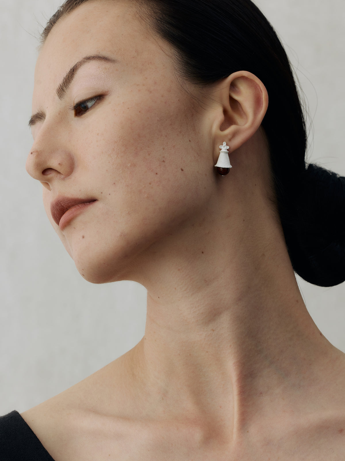 Jingsi Bell Sterling Silver Golden Swan Stone Stud Earrings