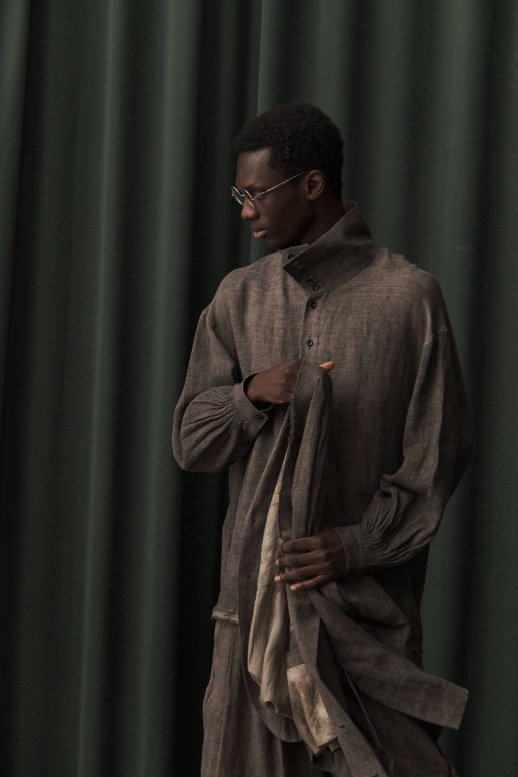 Wide stand-collar long-sleeve shirt