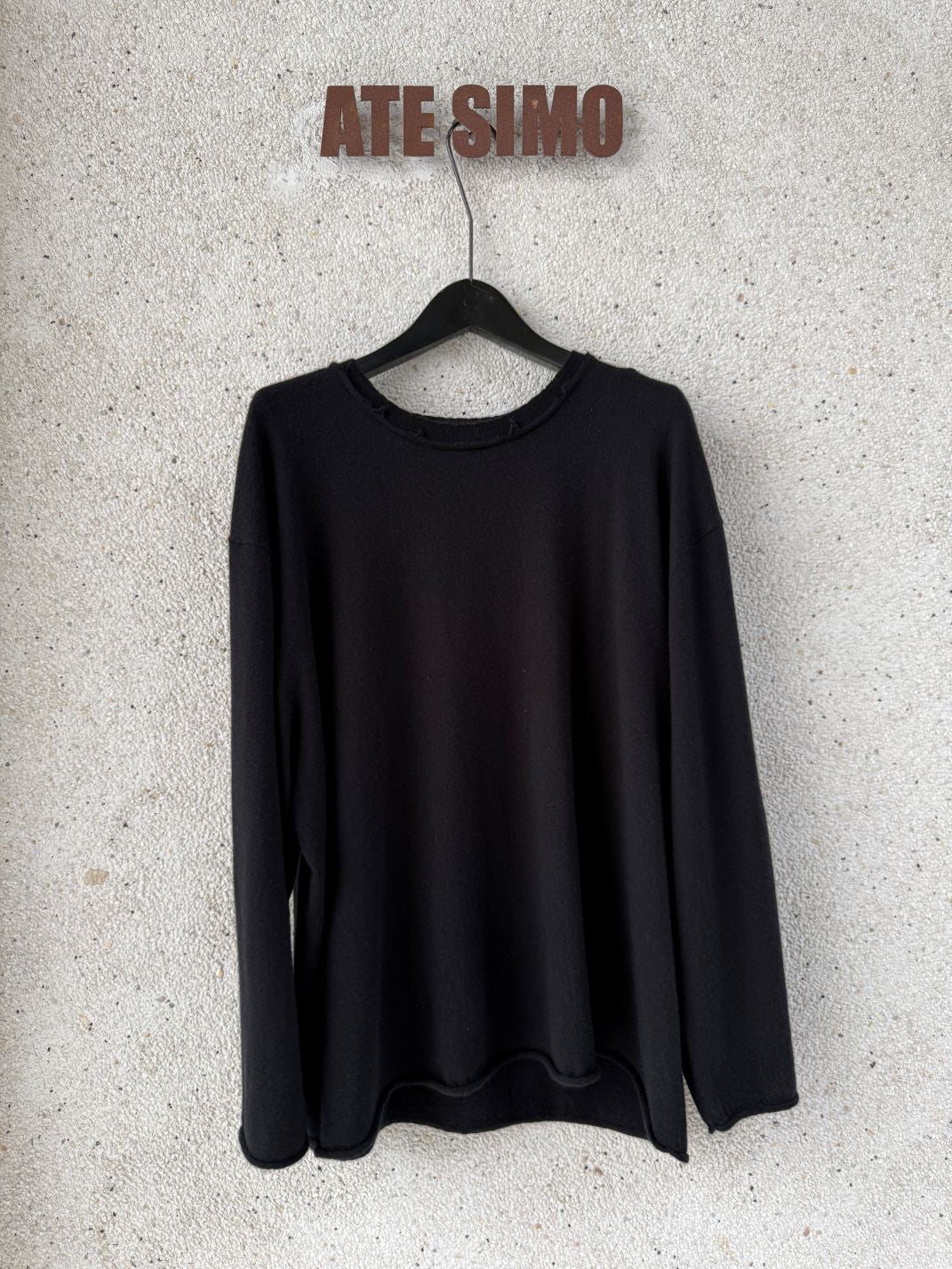 Cashmere Distressed Edge Knit (Black)