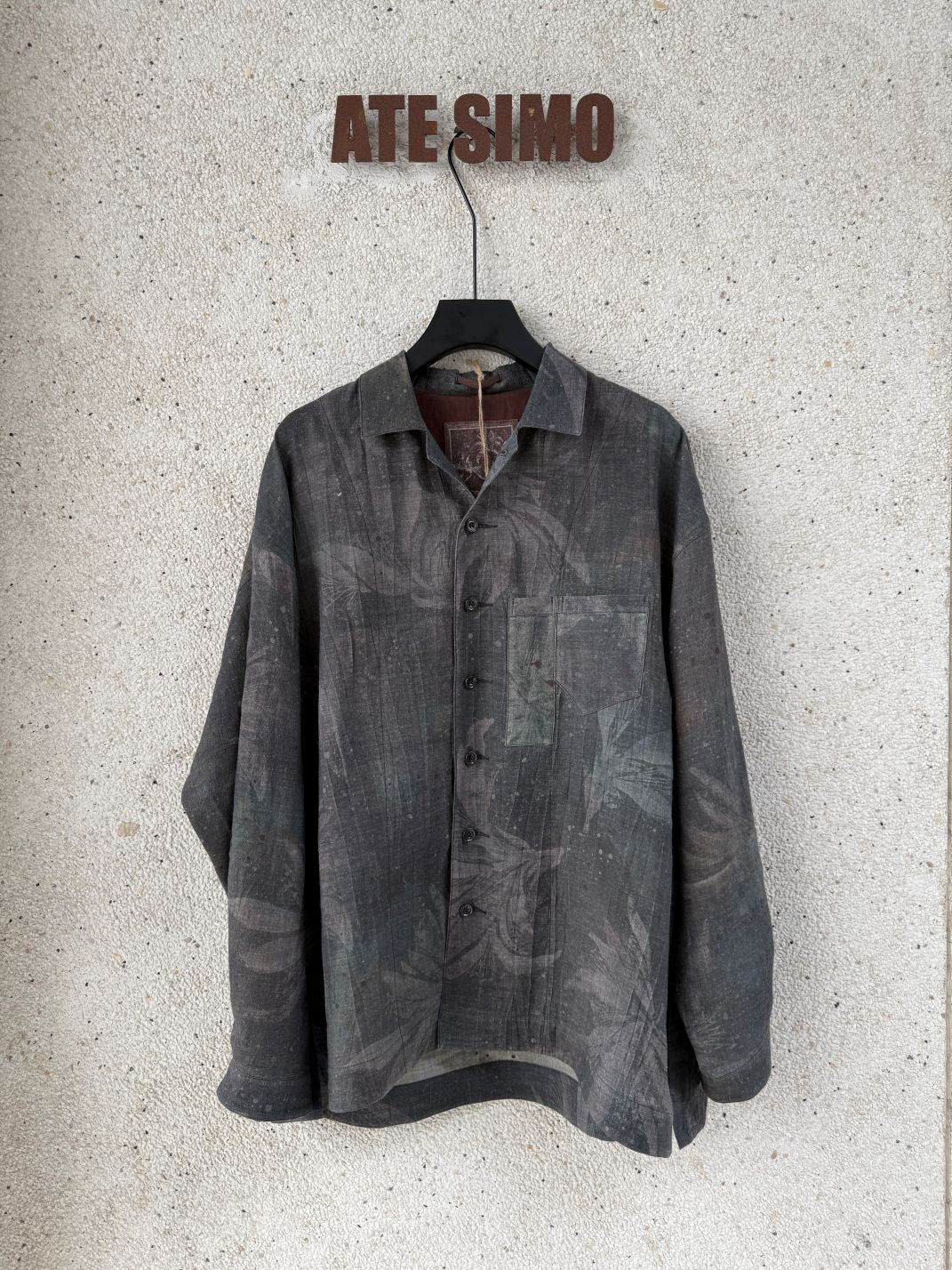 Collared Long Sleeve Shirt