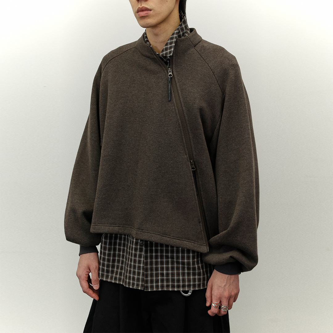 Oblique Zipper Sweatshirt