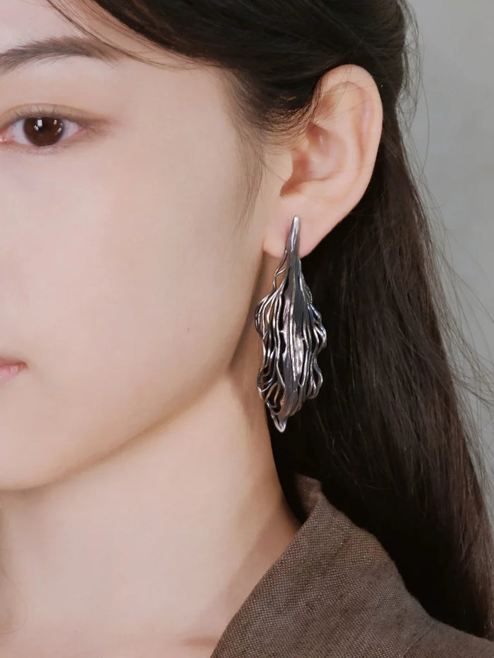 Veiny Lily Earring