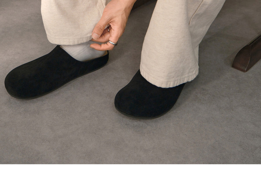 Cloud-Feel Suede Clogs