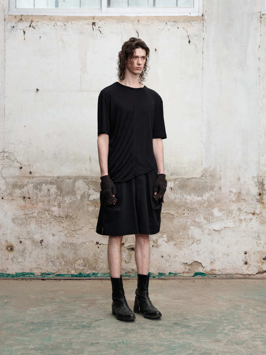 Divergent Seam Tee