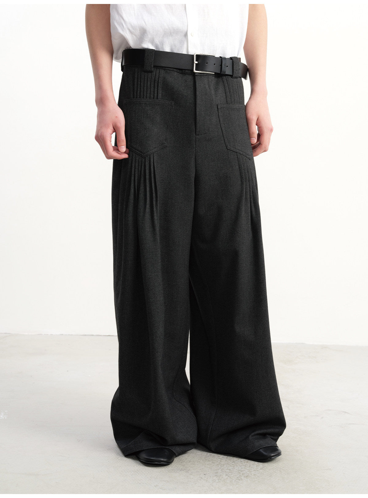 Pleated Pocket Wide-Leg Trousers