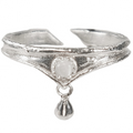 Eaves Bell Bead Ring