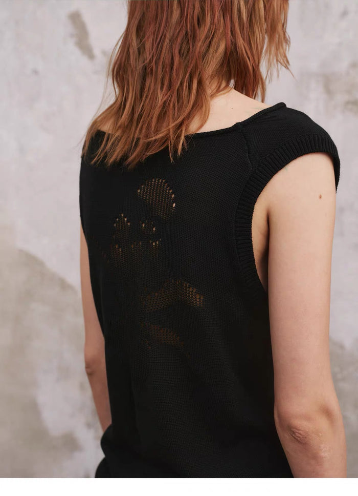 Flower Shadow Swing-Collar Vest, back openwork detail