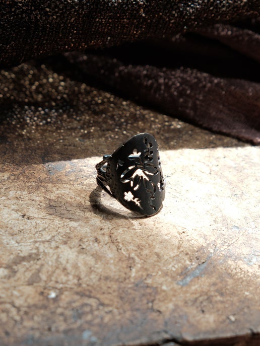 Oval Bouquet Carved Ring