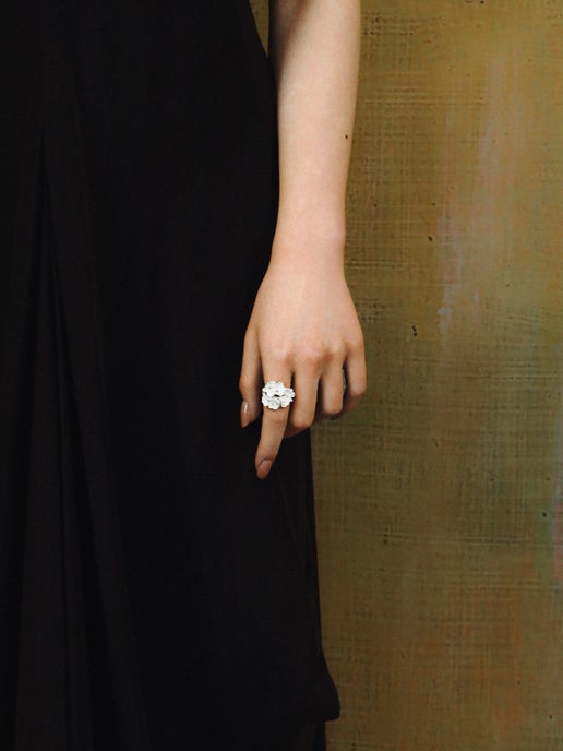 Hibiscus Petals Ring