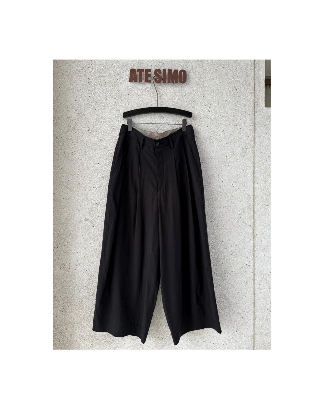 Double-pleat wide-leg trousers